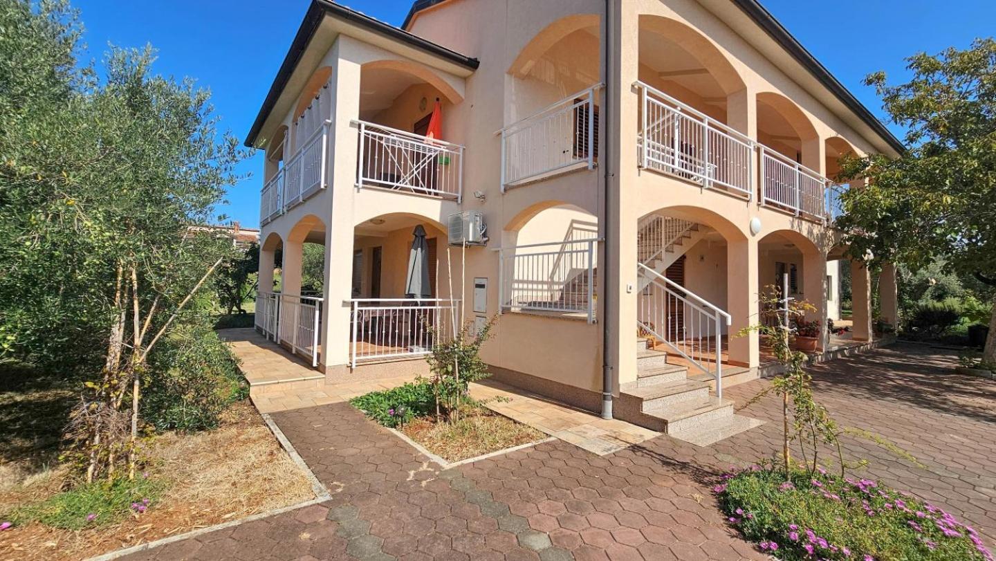 Viola Three Apartment Novigrad  Ngoại thất bức ảnh